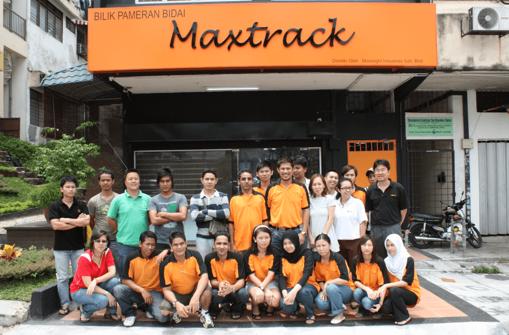 Maxtrack Cheras group photo